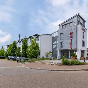 3* Motel Sued
